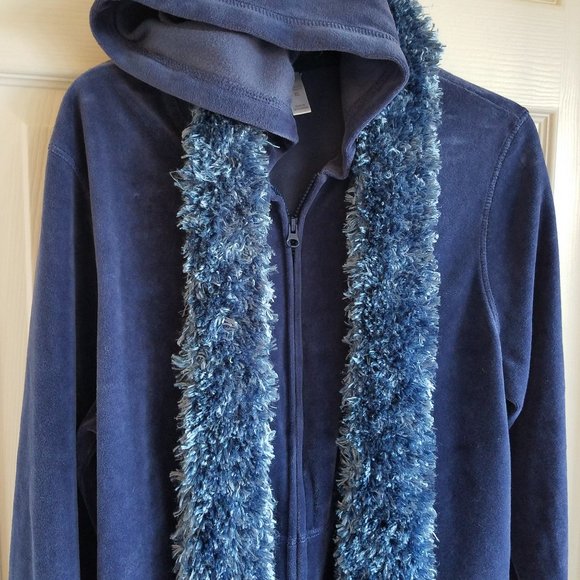 Plush Eyelash Scarf - Picture 11 of 12